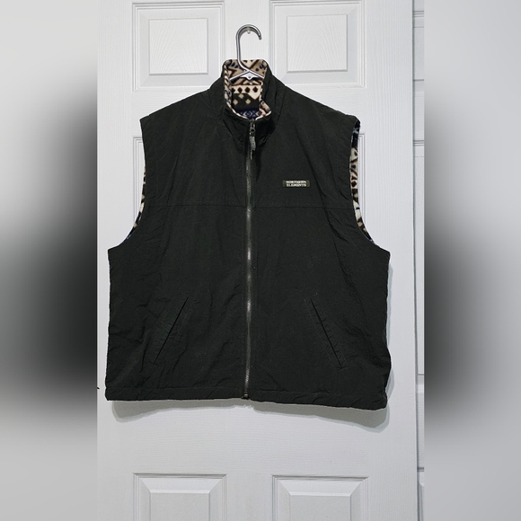 Northern Reflection Reversible Vest - Picture 5 of 11